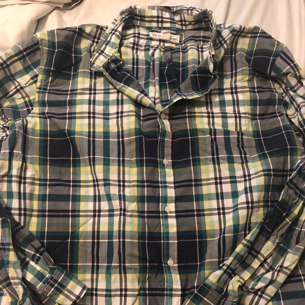 Slim fit plaid buttondown shirt. Old Navy 3XL